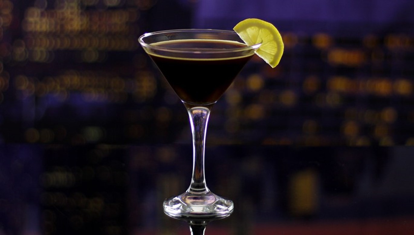 Geeky Cocktails: The Dark Knight Cocktail Recipe